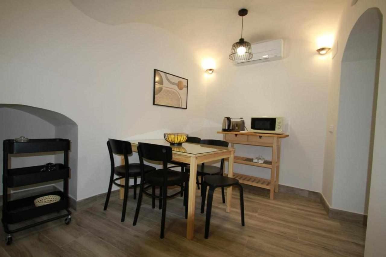 Apartamento Torre del Postigo By KubiK Caces Exterior foto